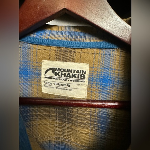 Mountain Khakis long sleeved button up shirt - Picture 3 of 6